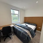 Moorfields Villas